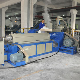 Dwuetapowa maszyna do recyklingu tworzyw sztucznych Recykling odpadów przemysłowych Kompaktowa konstrukcja