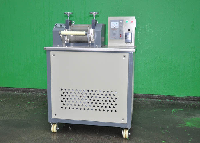 3kw Plastic Cutting Equipment, 210kg / H Max Output Plastic Extrusion Machine